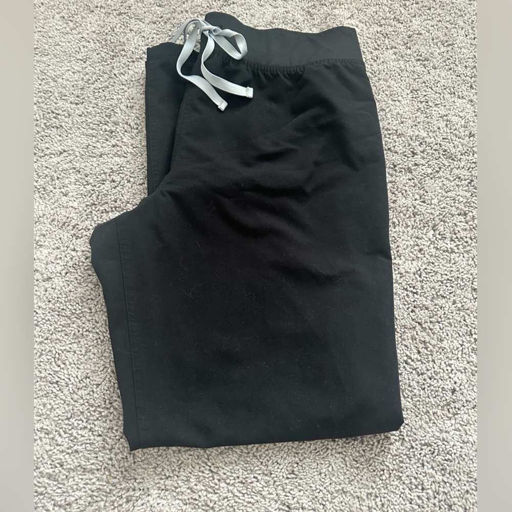 Figs Kade high waisted cargo scrub pants